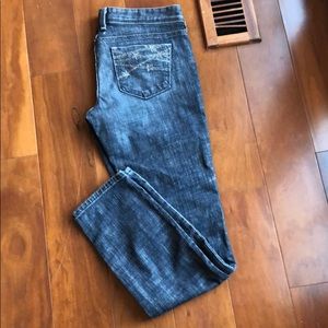 BEBE PREMIUM DENIM STAR EMBELLISHED JEANS, SIZE 30